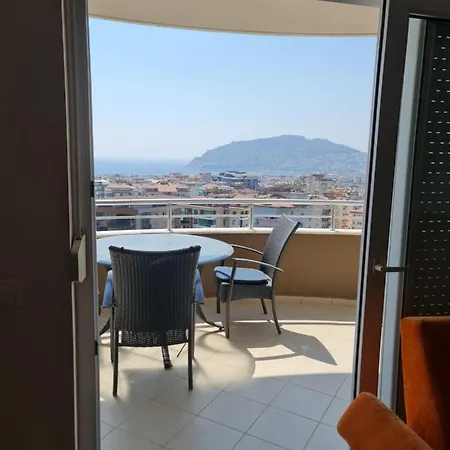 City & Sea View 2+1 Apartment Lejlighed